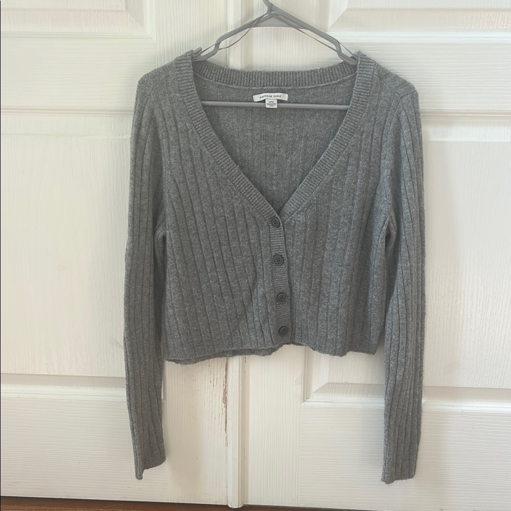 Gray Ribbed Button-Up Women's Cropped Sweater